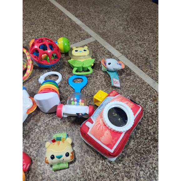 Lot of 17 Assorted Baby Toddler Toys Rattles Teethers Mirrors Crinkle Toy Bundle - Picture 7 of 8